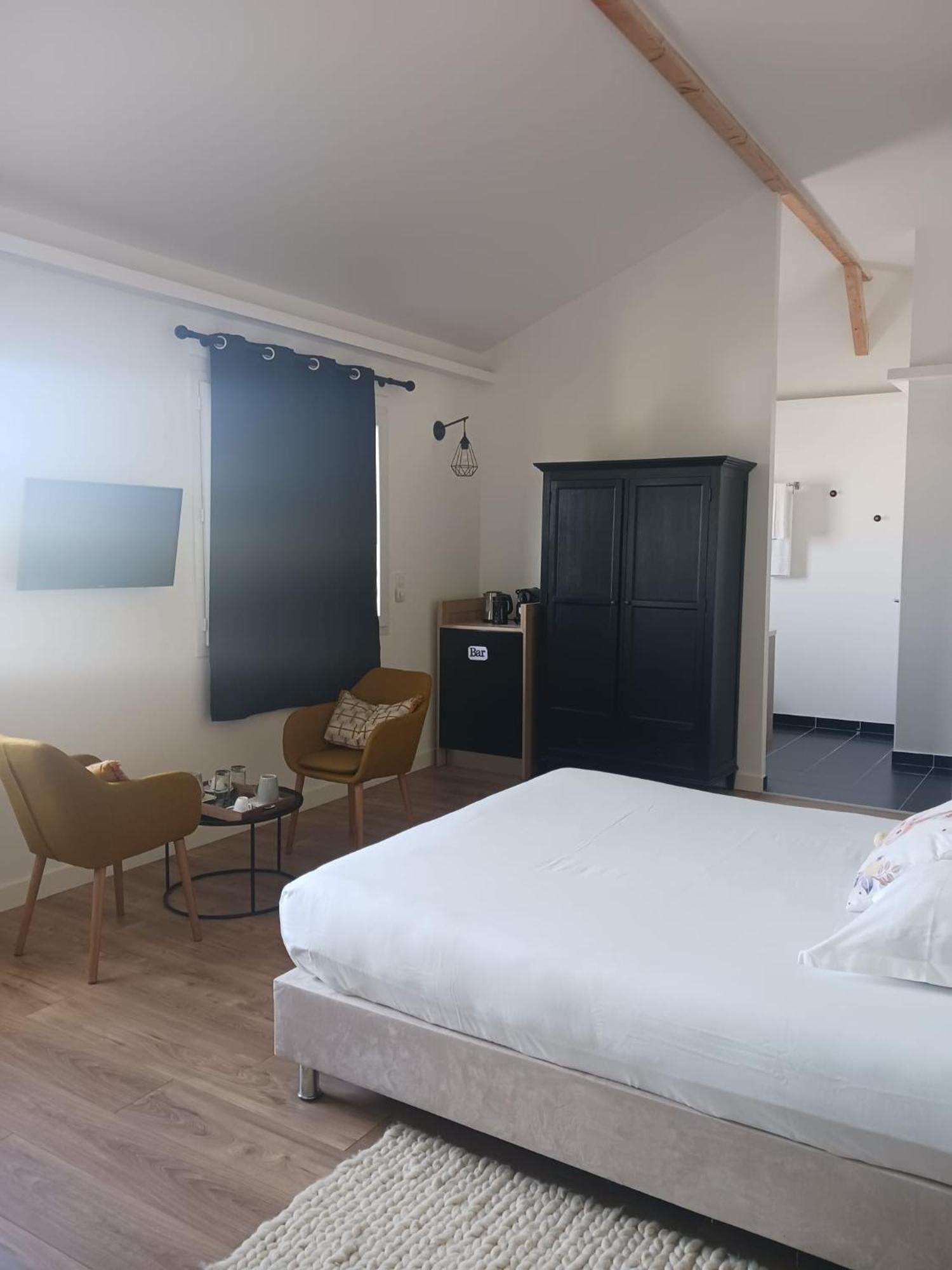 Merion Hotel Villars-les-Dombes Buitenkant foto